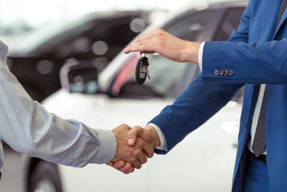 Sell Your Old Car: What is The Best Method For Selling your Used Car in  India?