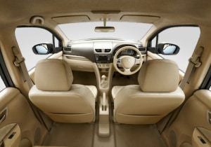 Maruti Suzuki Ertiga - Old vs New model - interior
