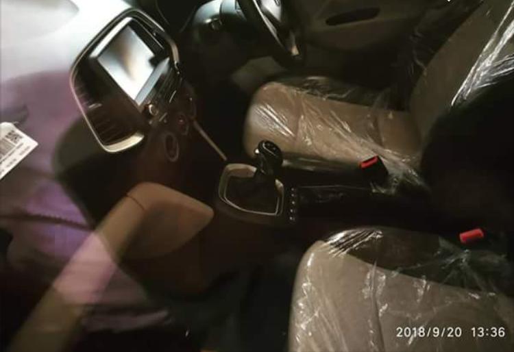 cars24 New Hyundai Santro vs Maruti Suzuki Wagon R santro interior