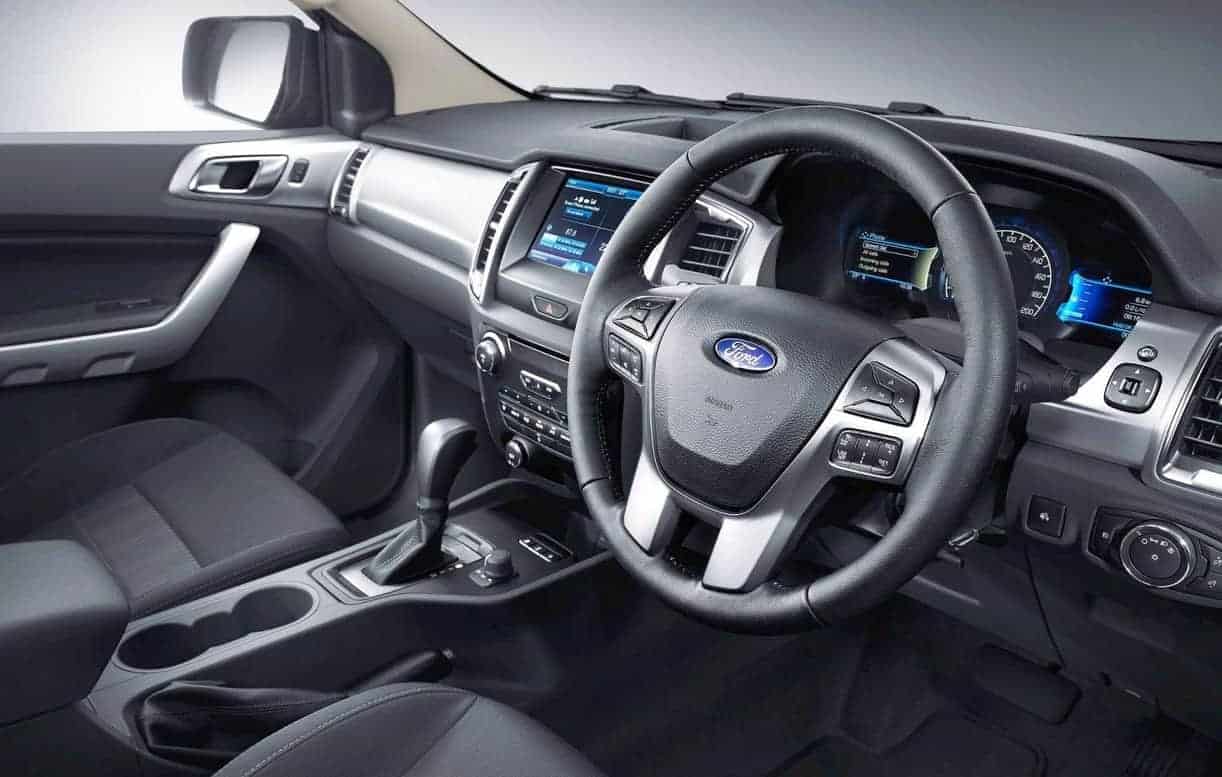 Ford SUV Cars - Endeavour Interior - Cars24.com