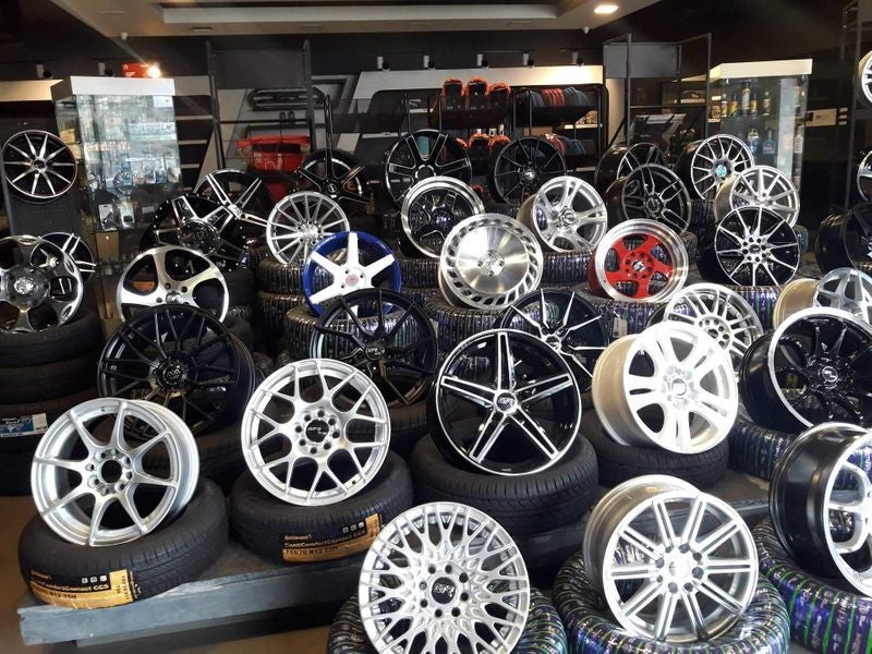 How to Choose the Perfect Alloy Wheels for Your Car: A Complete Guide