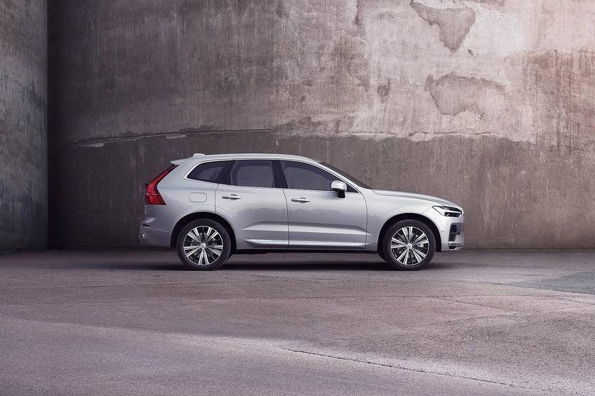 Volvo XC60 Facelift side