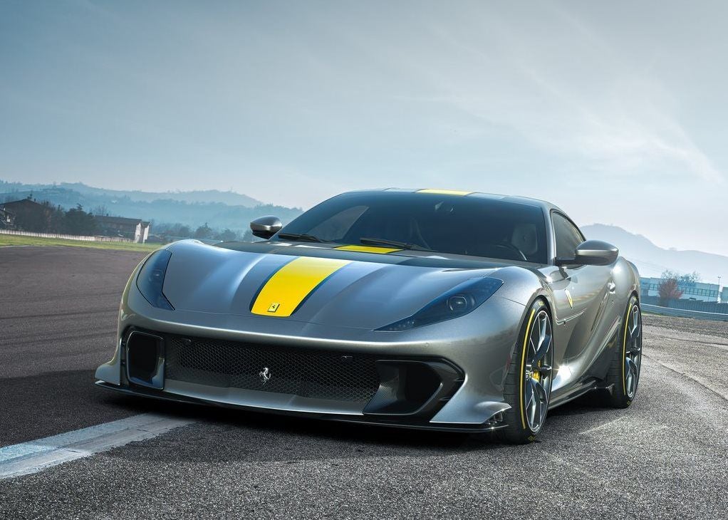 Ferrari 812 Competizione unveiled