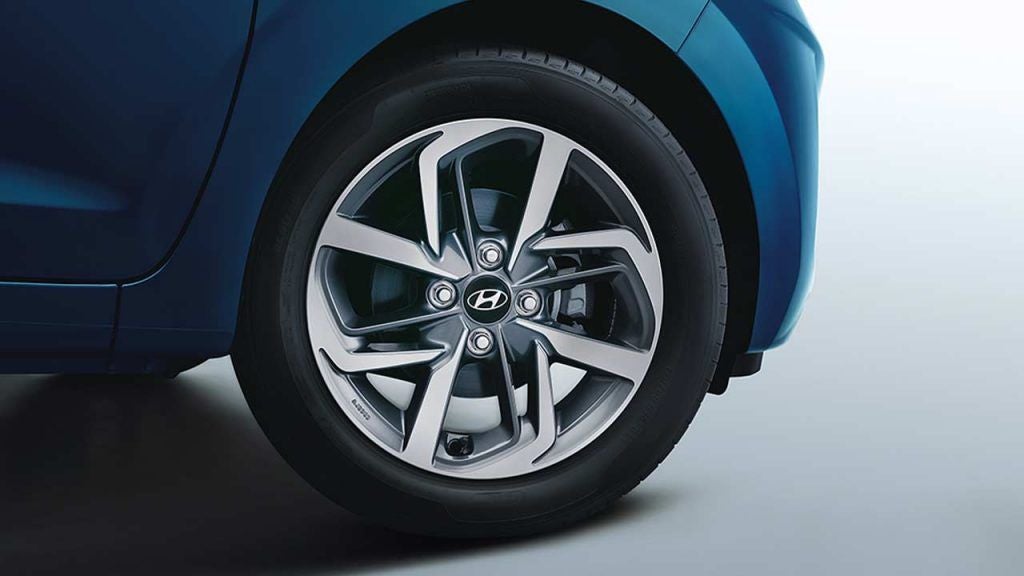 Hyundai Diamond Cut Alloy Wheels