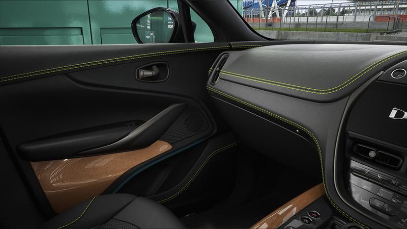 Aston Martin DBX Interior Image