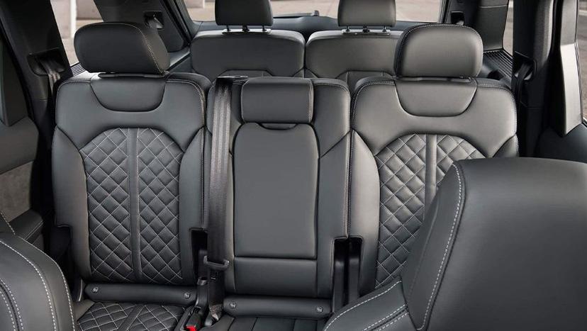 Audi Q7 Interior Image