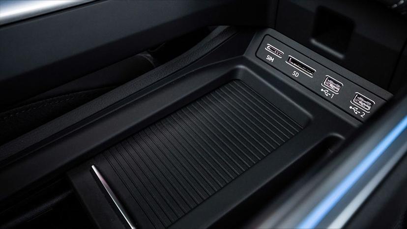 Audi e-tron Interior Image