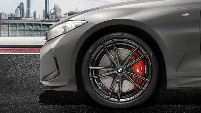 BMW 3 Series Exterior Image