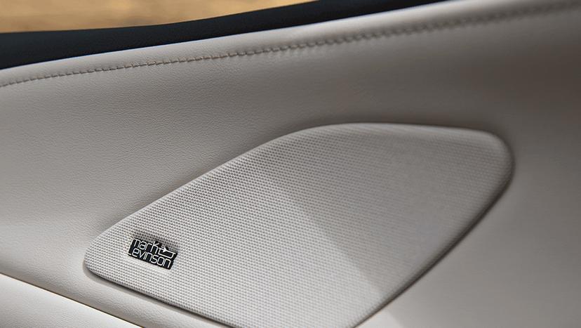 Lexus RX Interior Image