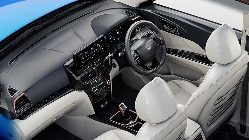 Mahindra XUV400 EV Interior Image