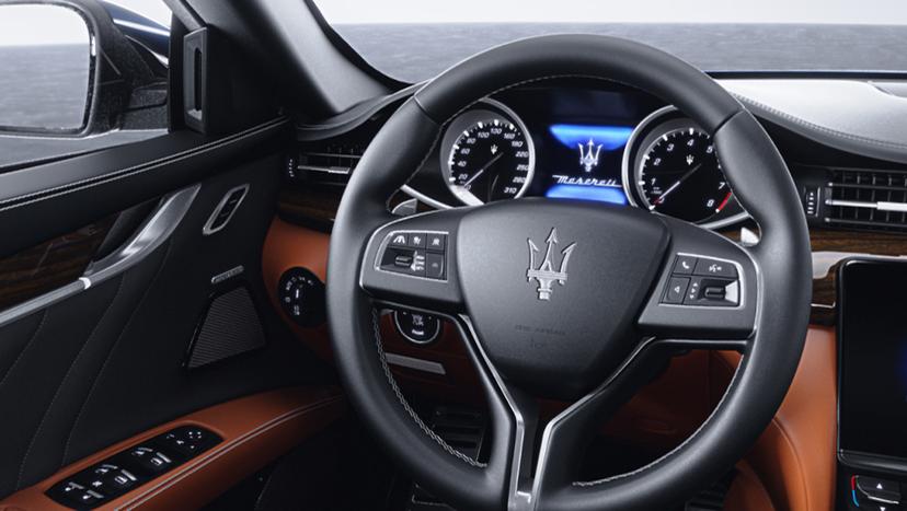 Maserati Quattroporte Interior Image