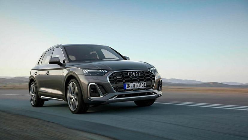 Audi Q5 Exterior image 2