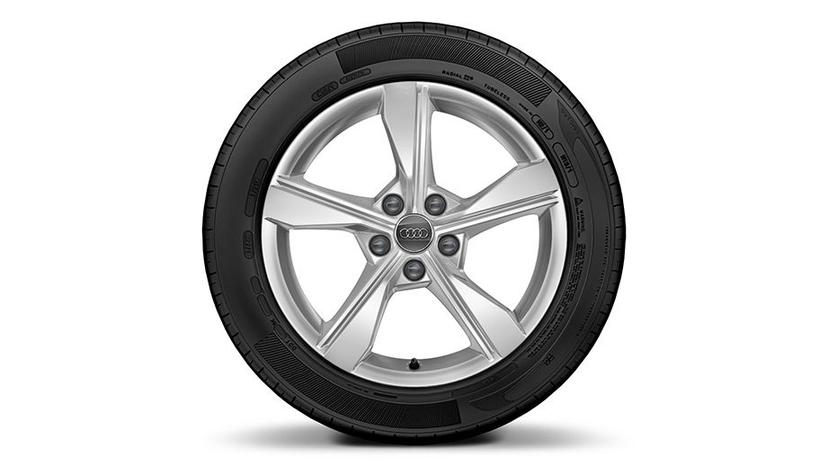 Audi A4 Exterior image 9