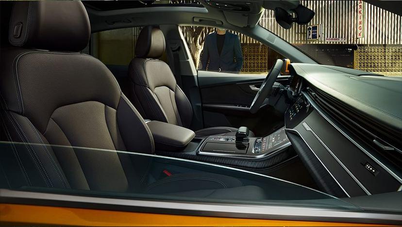Audi Q8 2020-2023 Interior image 14