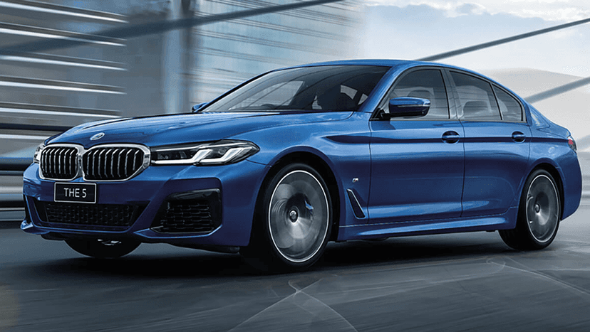 BMW 5 Series 2021-2023 Exterior image 4