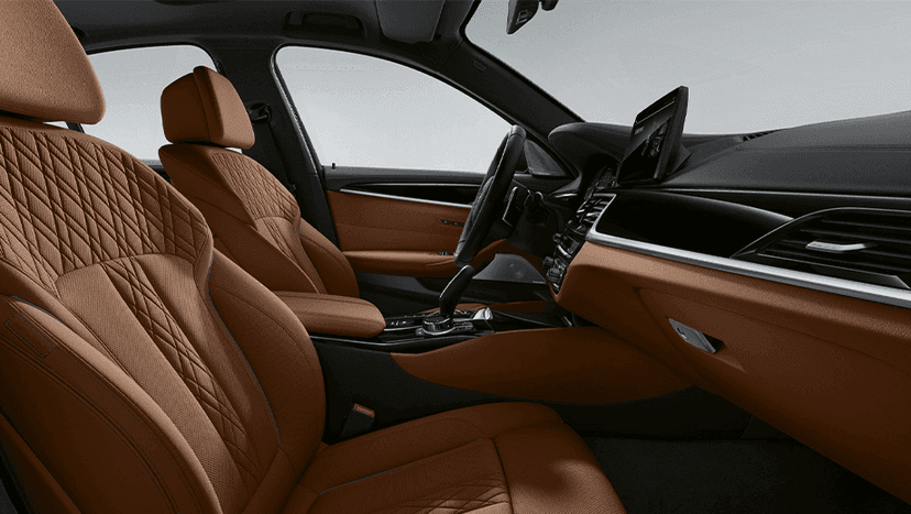 BMW 5 Series 2021-2023 Interior image 1