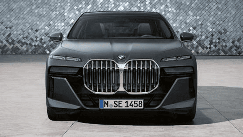 BMW 7 Series Exterior image 2
