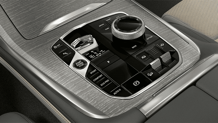 BMW X7 Interior image 9