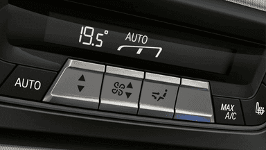 BMW X7Interior image