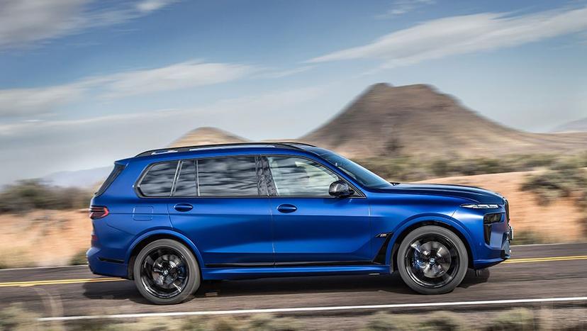 BMW X7 Exterior image 1