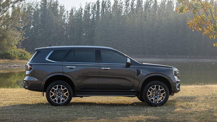 Ford Everest Exterior image 2