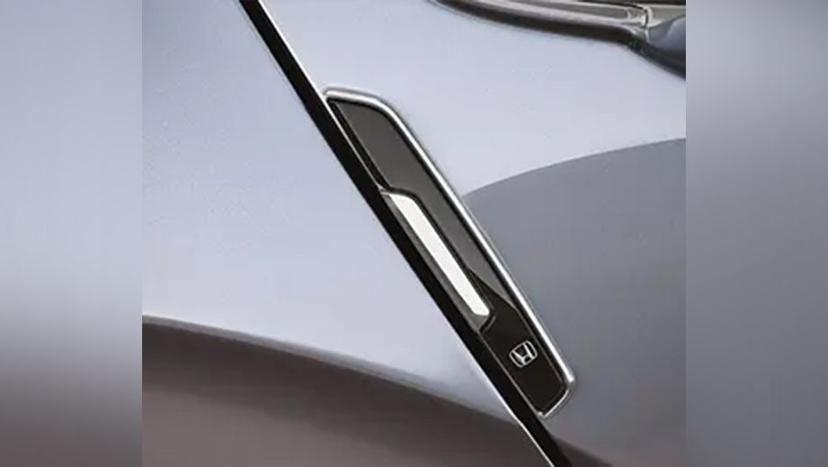 Honda City Hybrid Exterior image 9