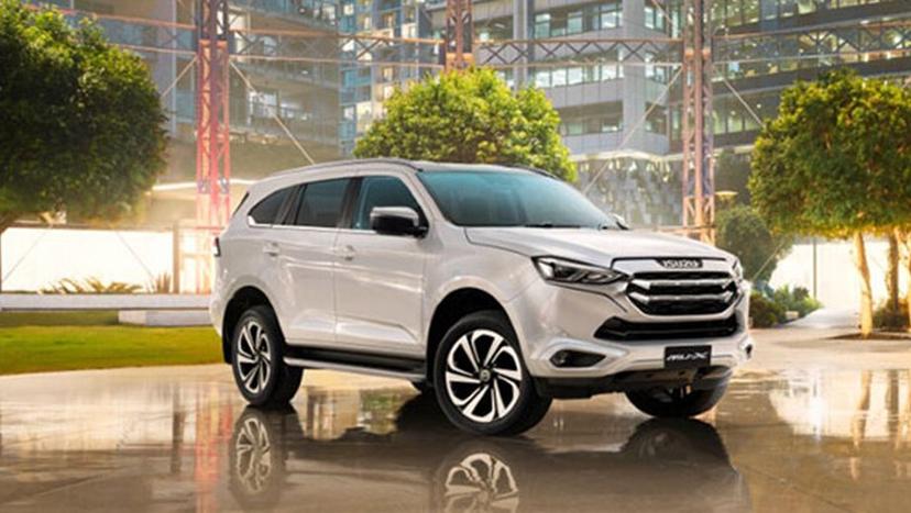 Isuzu MU-X Exterior image 3