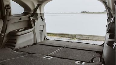 Isuzu MU-XInterior image