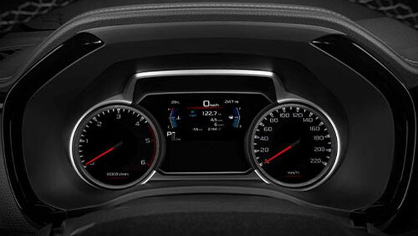 Isuzu MU-X Interior image 6