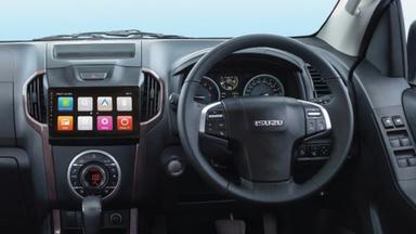 Isuzu V-CrossInterior image