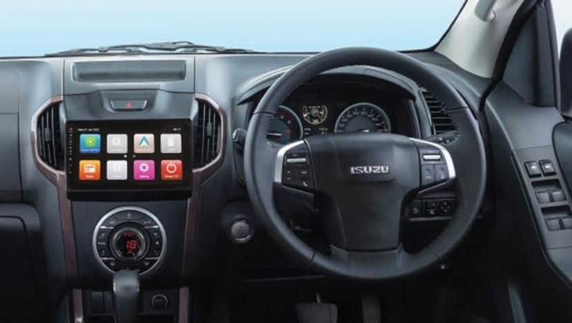 Isuzu V-Cross Interior image 4