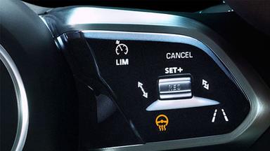 Jaguar I-PaceInterior image