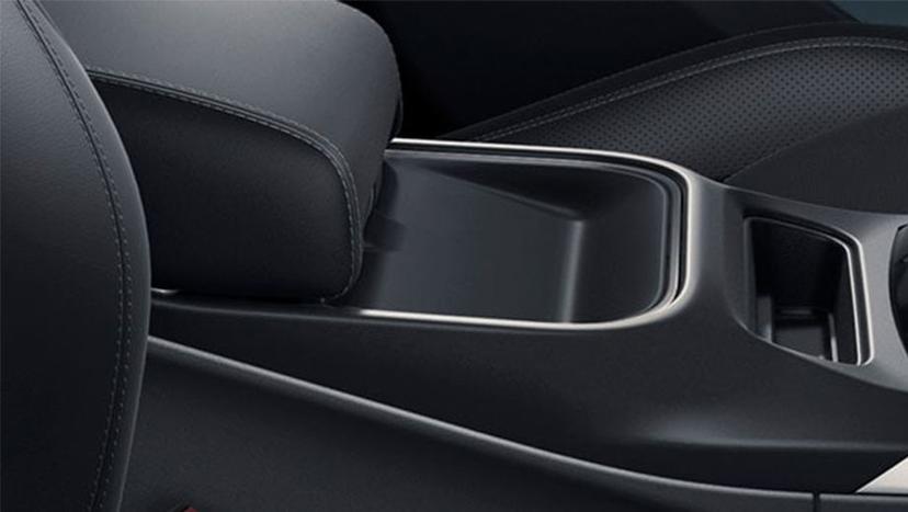 Jaguar I-Pace Interior image 3