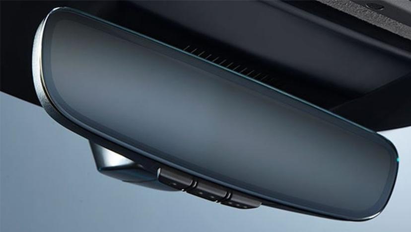 Jaguar I-Pace Interior image 8