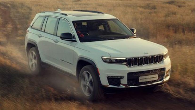 Jeep Grand Cherokee Exterior image 8