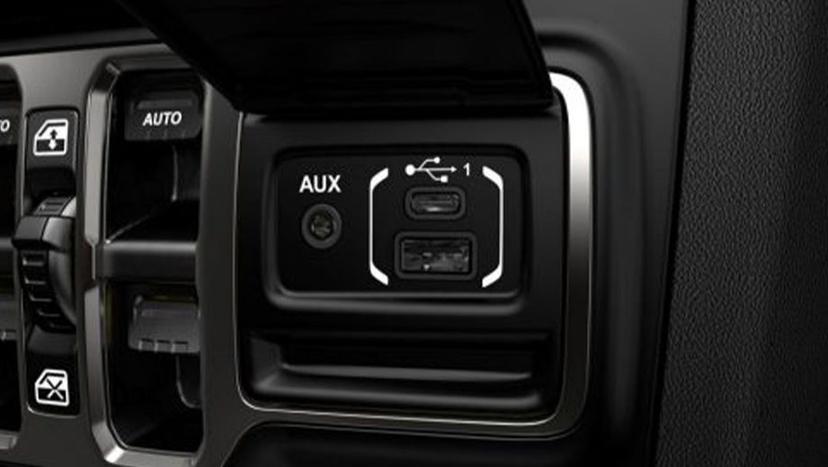 Jeep Wrangler 2021-2023 Interior image 6