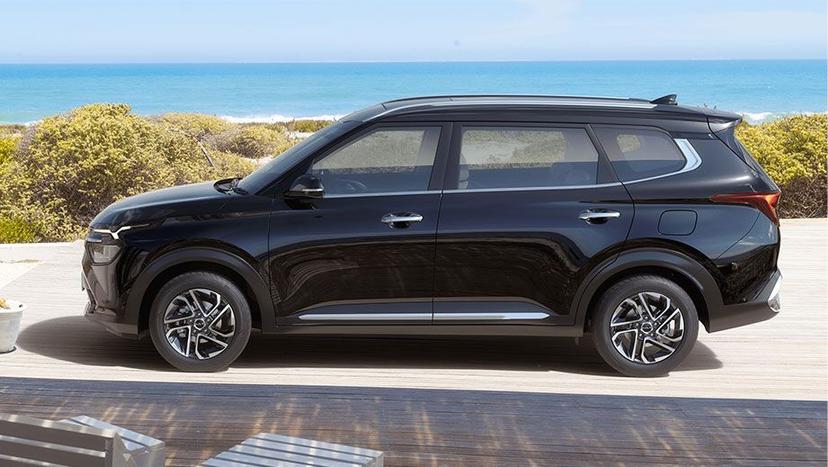 Kia Carens Exterior image 8