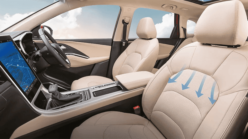 MG Hector Plus Interior image 7