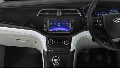 Mahindra MarazzoInterior image