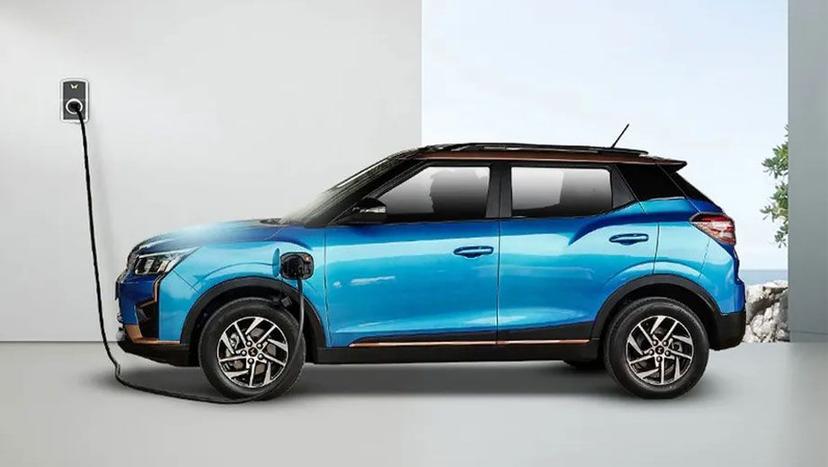 Mahindra XUV400 EV Exterior image 8