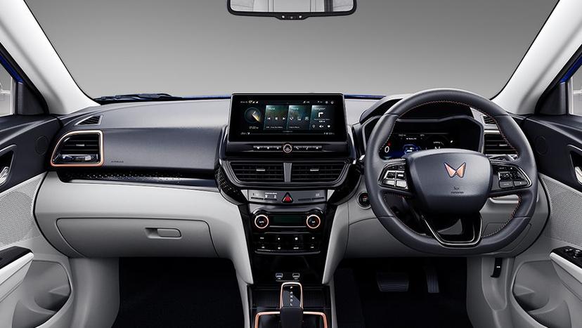 Mahindra XUV400 EV Interior image 5
