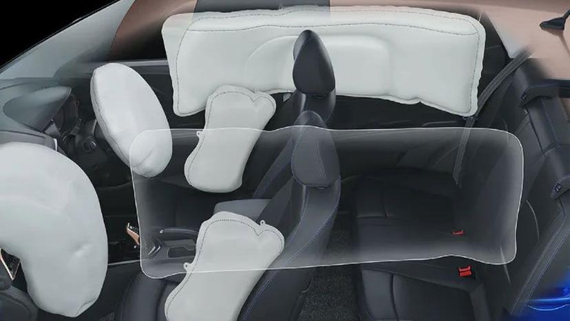 Mahindra XUV400 EV Interior image 2