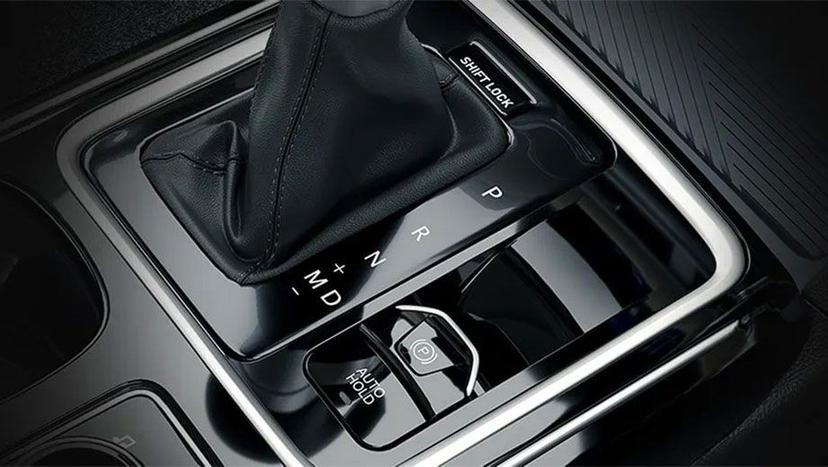 Mahindra XUV700 Interior image 2