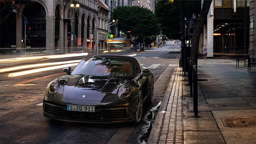 Porsche 911 Exterior image 31