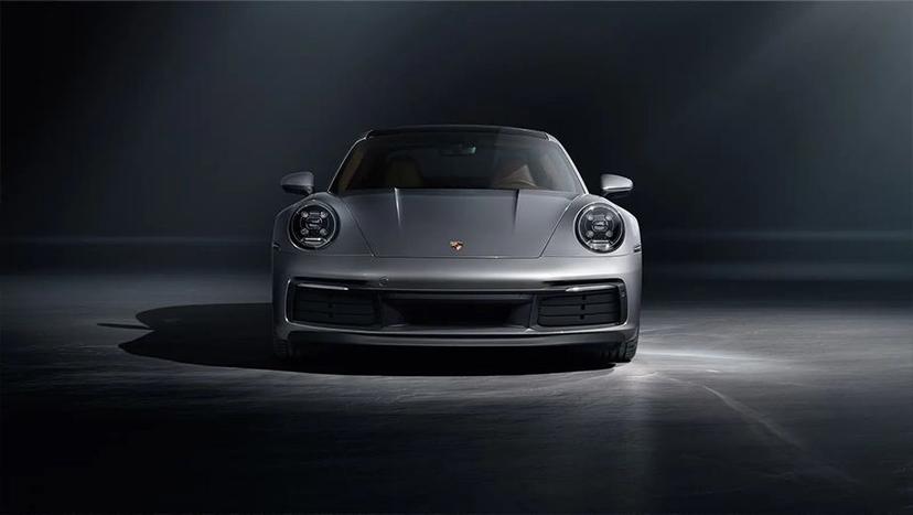 Porsche 911 Exterior image 15