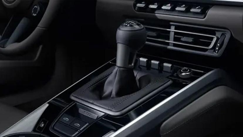 Porsche 911 Interior image 17