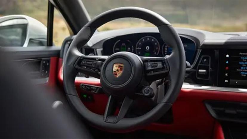 Porsche Cayenne Coupe Interior image 4