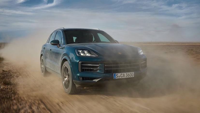 Porsche Cayenne Exterior image 4