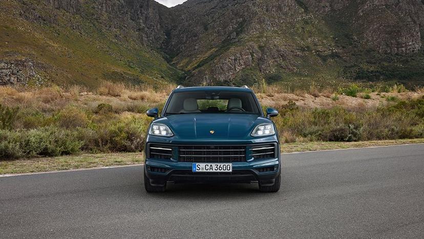 Porsche Cayenne Exterior image 12