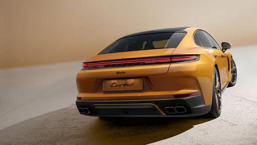 Porsche Panamera Exterior image 2
